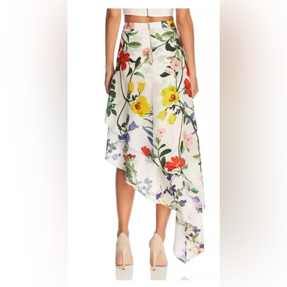 ALICE & Oliva  Joeann Asymmetric Tiered Skirt 2 floral - Picture 3 of 7